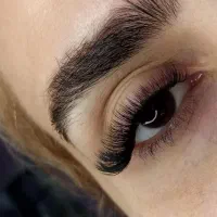 کاشت و اکستنشن مژه