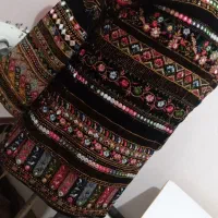 مانتو سوزن دوزی مجلسی|لباس|رشت, سیا اسطلخ|دیوار