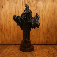 مجسمه چوبی دست‌ساز