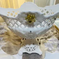 ظروف سفید رنگ زیبا