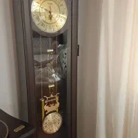 ساعت چوبی ایستاده