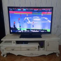 تلویزیون و میزتلویزیون