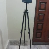 سه پایه دوربین وموبایل