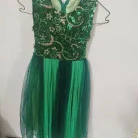 چند تا پیراهن دخترانه نو.همش با هم واسه ۷تا ۸سال