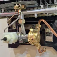 آبگرمکن دیواری ایران شرق رادیاتی  درحد