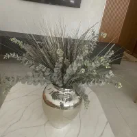 گلدان ترک  شیشه ای نقره ای و گل مصنوعی اکالیپتوس