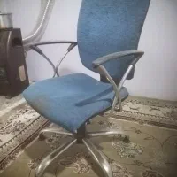 صندلی محکم وسالم