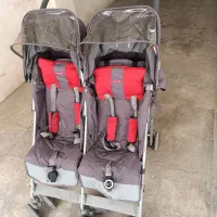 کالسکه دوقلو