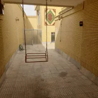 ویلایی دوطبقه /۱۳۶متری/خیابان لاله شمالی