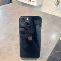 اپل iPhone 13 با حافظهٔ ۱۲۸ گیگابایت