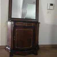 کنسول و آینه چوبی