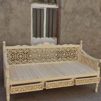 شاهنشین سنتی همراه با کشوی چوبی|مبلمان خانگی و میز عسلی|قم, رضویه|دیوار