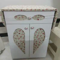 میز اتو سالم و نو و تمیز درحد نو بفروش میرسد