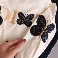 بهترین استایل های کودک و نوجوان|کفش و لباس بچه|قم, انسجام|دیوار