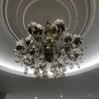 لوستر برنز در حد نو ۲عدد|لوستر و چراغ آویز|قدس, شهر‌قدس|دیوار