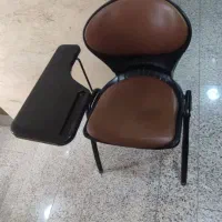 صندلی دسته دار