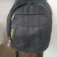 کیف کوله و کفش در حد نو
