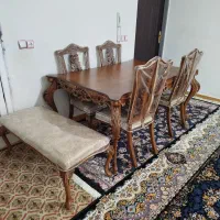 یکدست مبل سالم...ویک دست میز ناهار خوری شش نفره