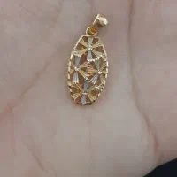 گوشواره و پلاک طلا نونو
