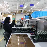 کارخانه قطعات داخلی خودرو/کارگرخانم آقا/سرویس غذا