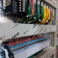 برقکار برق صنعتی تابلو برق برق ساختمان تعمیرات|خدمات پیشه و مهارت|دلیجان, |دیوار