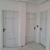 دستیاربرای نصب درب پلی وود