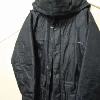 کاپشن‌وشلواربارونی