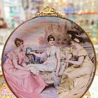 بشقاب دیوارکوب اروپایی