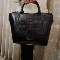 محصولات چرمی|کیف، کفش، کمربند|اصفهان, نقش جهان|دیوار