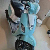 اسکوتر بنزینی