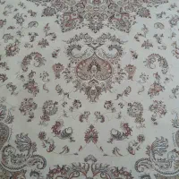 یک تخته فرش ۹ متری ۷۰۰ شانه