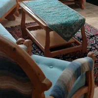 مبل با چوب نرات و پارچه کاملا سالم|مبلمان خانگی و میز عسلی|رشت, چله خانه|دیوار