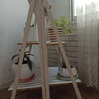 استند با گلدان