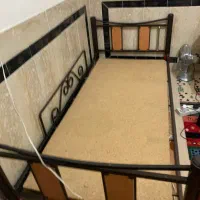 تخت دو طبقه داری نوپان