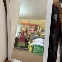 تخت مژه|آرایشگاه و سالن‌های زیبایی|اصفهان, بهارستان|دیوار