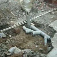 لوله کشی آب نصب پمپ وتعمیرات لوازم برقی و گازی