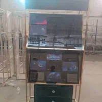 نیروی خانوم جهت کار مونتاژ استند آرایشی