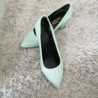 کفش ابی رنگ