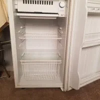 یخچال مینی بار برند ایستکول