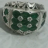 انگشتر نقره با نگین زمرد