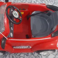 ماشین شارژی دارای کنترل وشارژر|اسباب‌بازی بچه|نسیم‌شهر, |دیوار