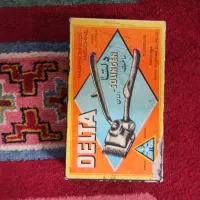 ماشین صورت زنی و ریش تراش دستی قدیمی