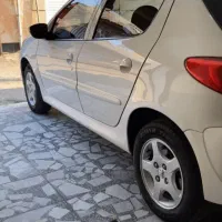 نانو پولیش،واکس،و سرامیک بدنه خودرو سابقه۱۰ ساله