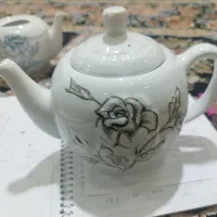 تعدادی ظروف و وسایل