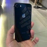 اپل iPhone 8 با حافظهٔ ۶۴ گیگابایت