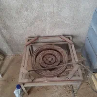 یک عدد کپسول گاز با یک عدد اجاق گاز بزرگ