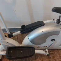 اسکی فضایی (دوچرخه ثابت)