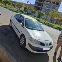مگان 2000