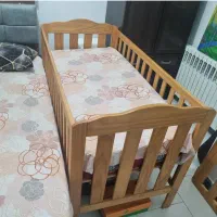 تخت نوزاد کنار تخت مادر|تخت و صندلی بچه|فردیس, شهرک ناز|دیوار