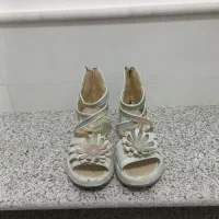 کفش کتانی و صندل|کیف، کفش، کمربند|قم, باسکول|دیوار